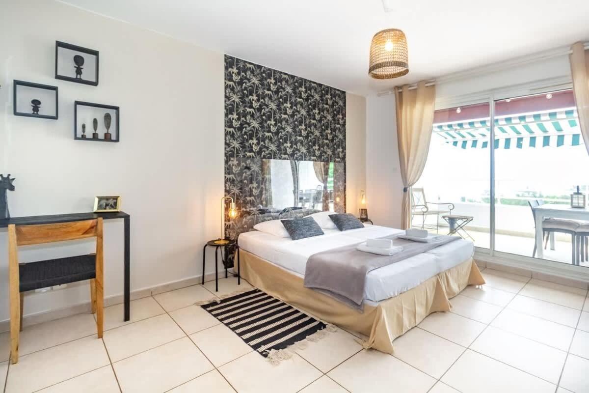 Out Of Africa - Beau Studio Avec Magnifique Vue Mer A Cap Homard - Saint-Gilles Buitenkant foto